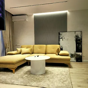 https://center-apartment-easy_luxury.hotels-in-tirana.com