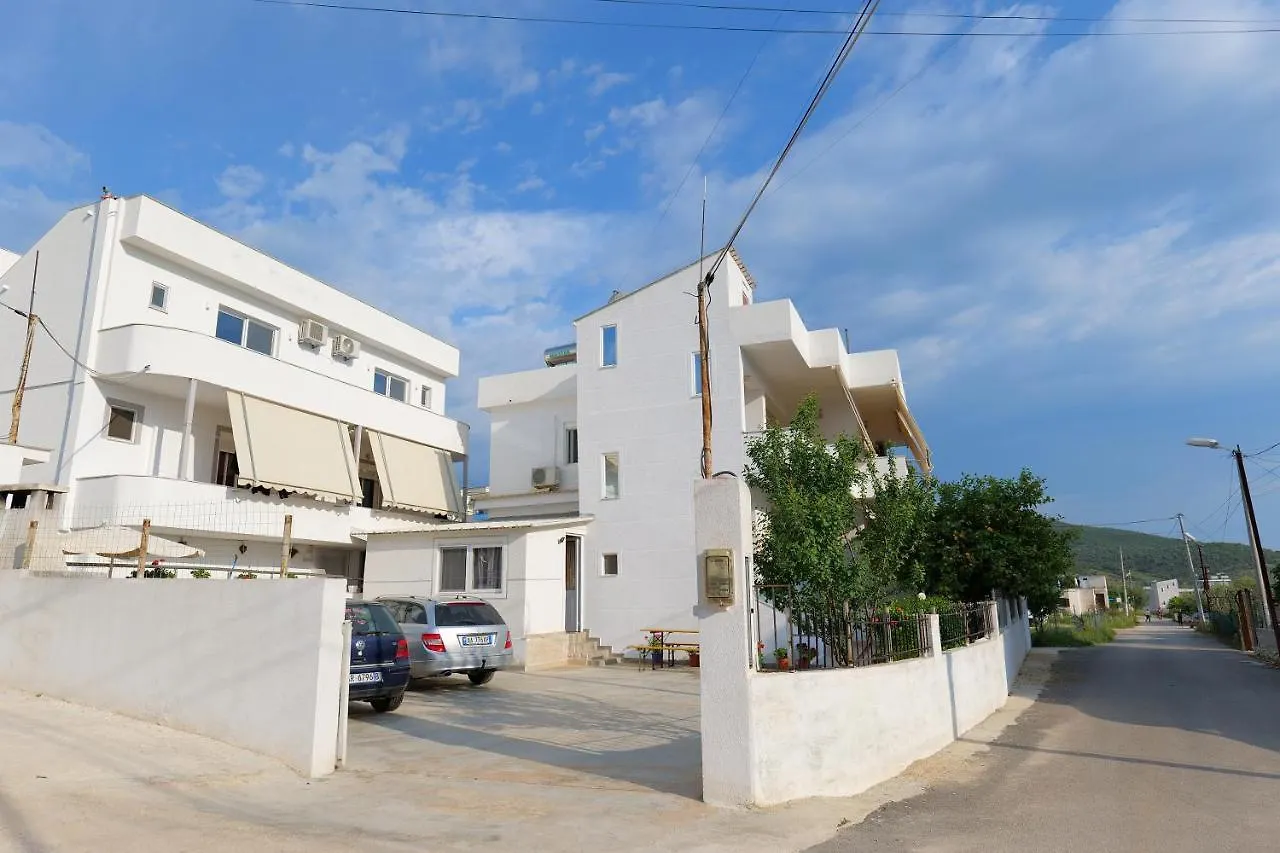 Vila Fredi Ksamil 0*,  Albanie