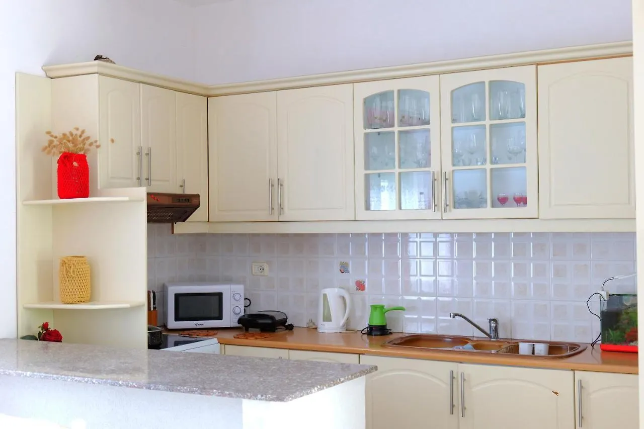 Vila Fredi Ksamil Appartement