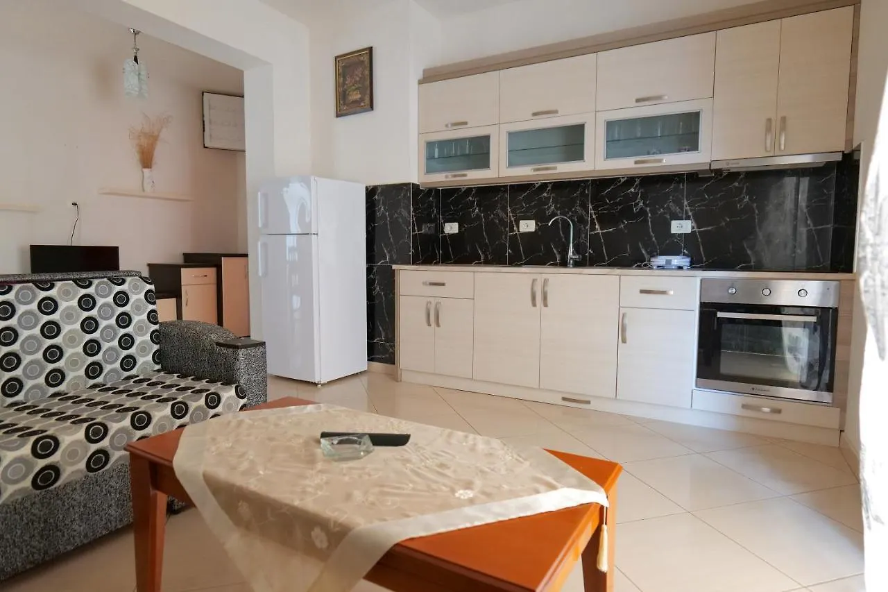 Vila Fredi Ksamil Appartement