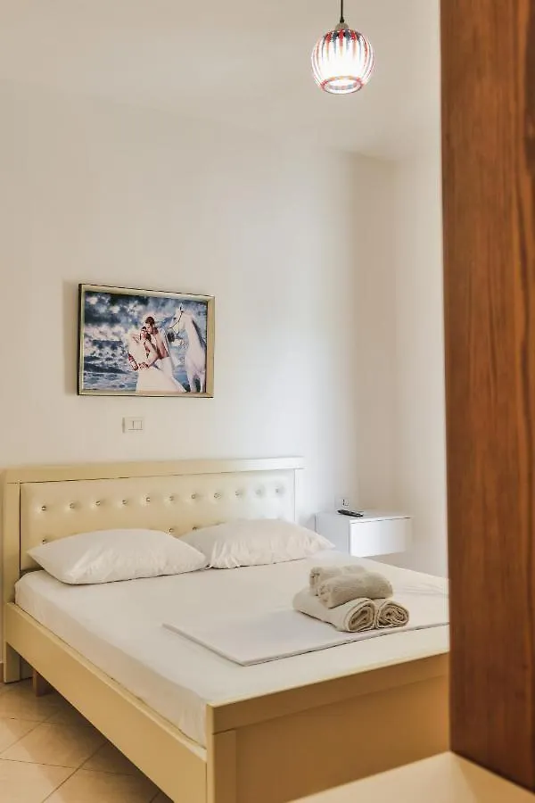 Appartement Vila Fredi Ksamil Albanie